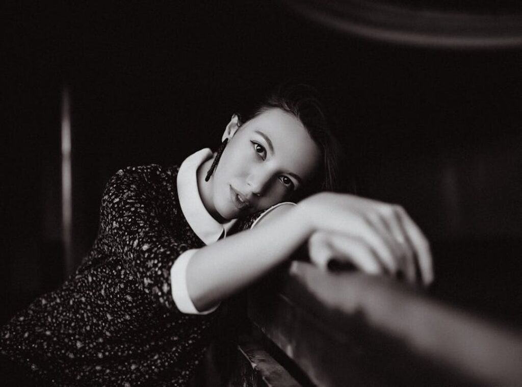 gambar perempuan ootd