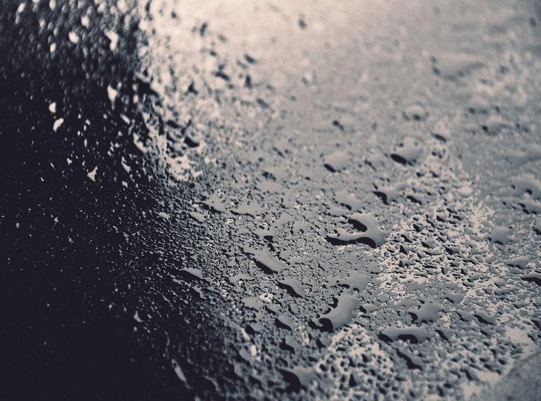 Beyond the String: A Look at the High-Tech Speed Skating Suit